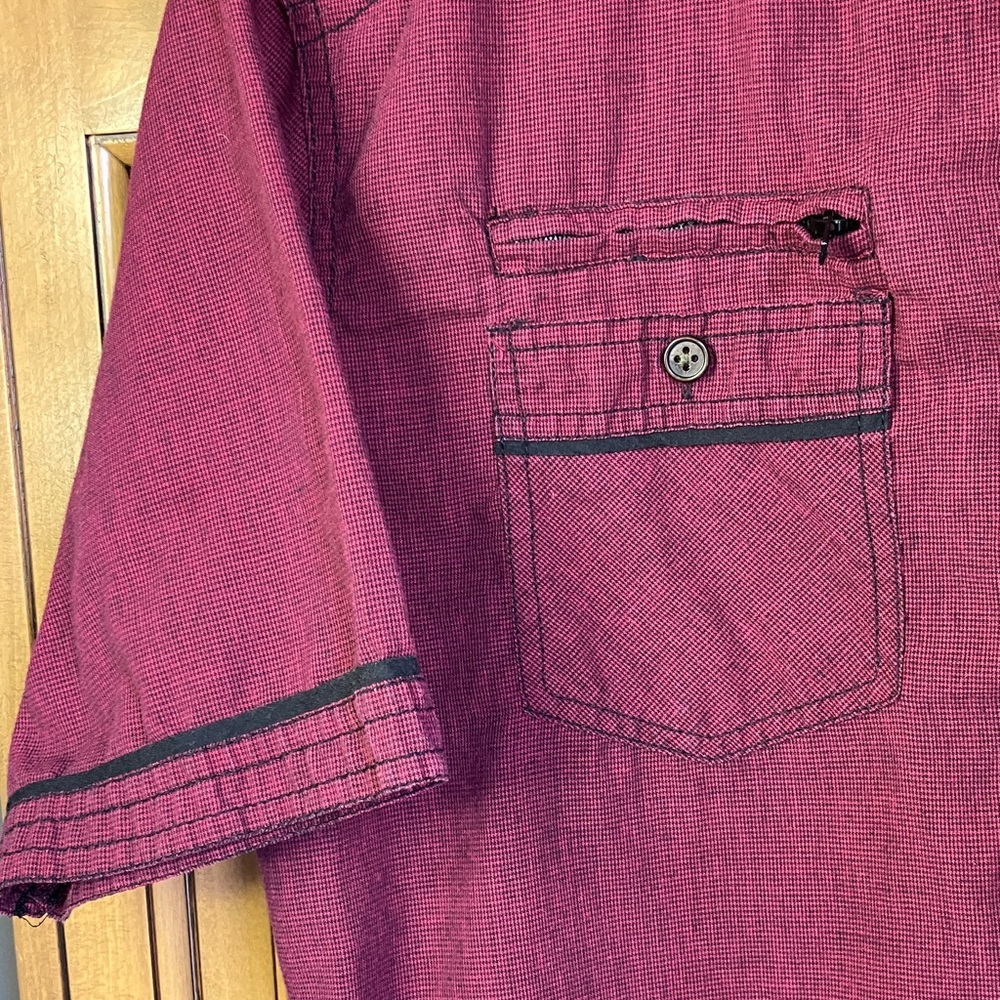 Short-Sleeve Men's Button-Up Shirt in Burgundy Check - Picture 3 of 10